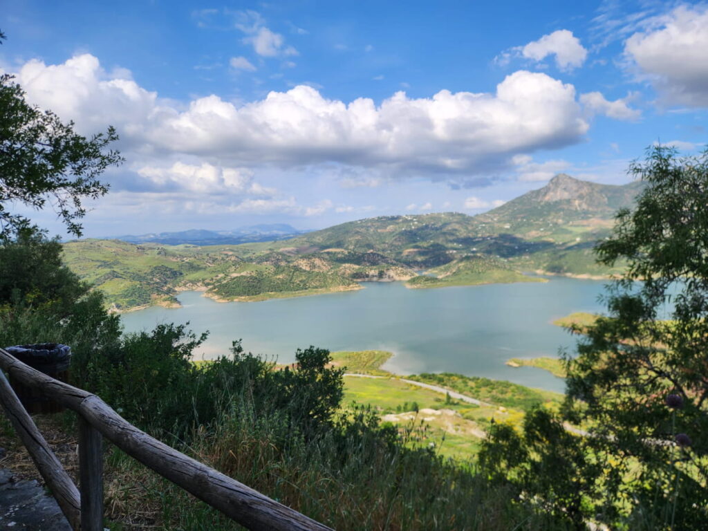 Zahara-El Gastor reservoir, turquoise waters, summer swimming, Cádiz rural getaway